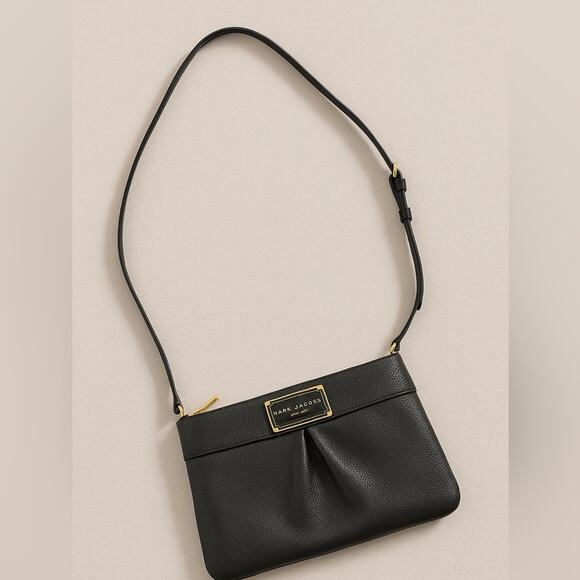 MARC JACOBS NEW YORK Shoulder Bag Black Ruched Leather Adjustable Strap Zipper - Picture 10 of 10